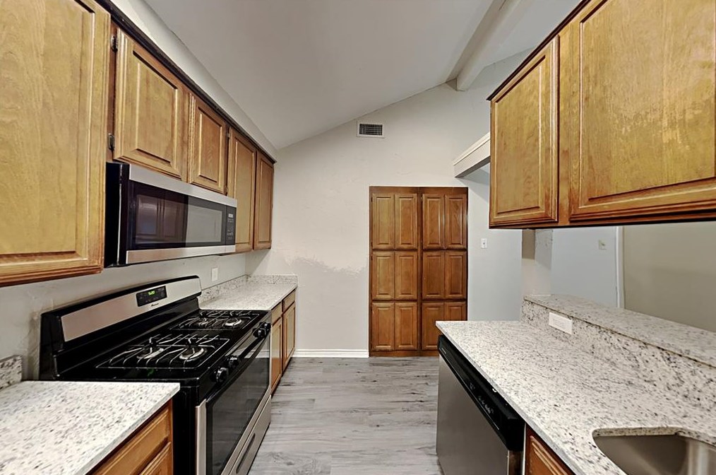 2013 Avignon Dr, Carrollton TX 75007-2452 exterior