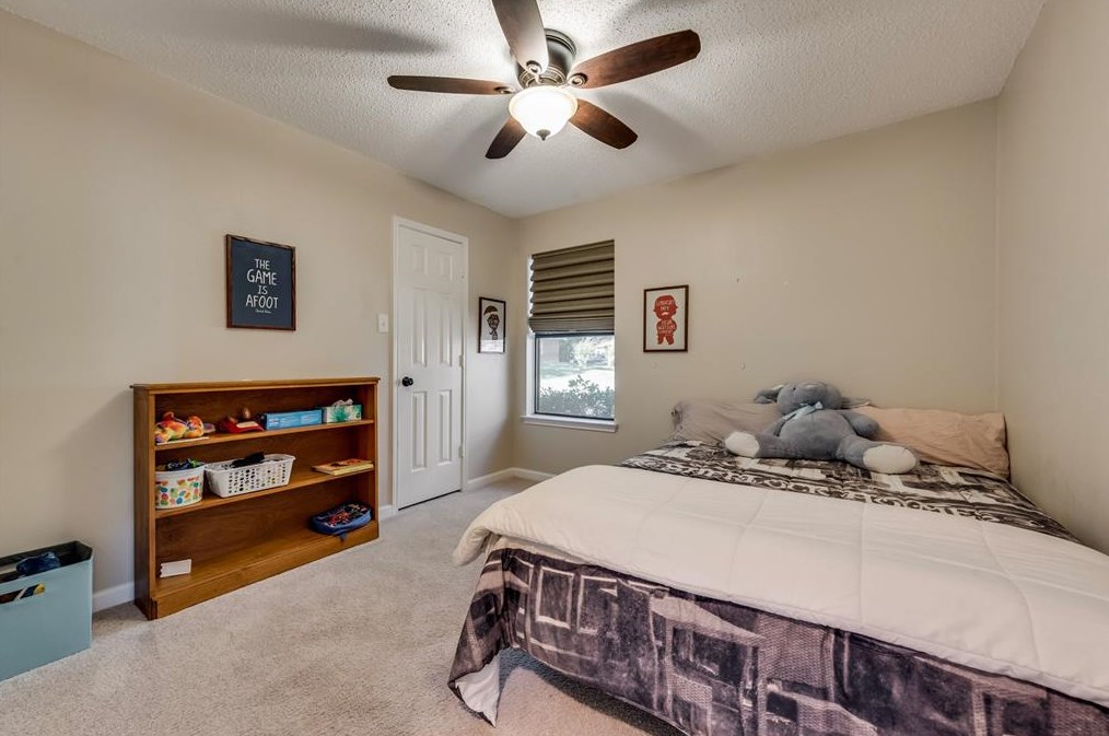 2902 Palisades Dr, Carrollton TX 75007-5083 exterior