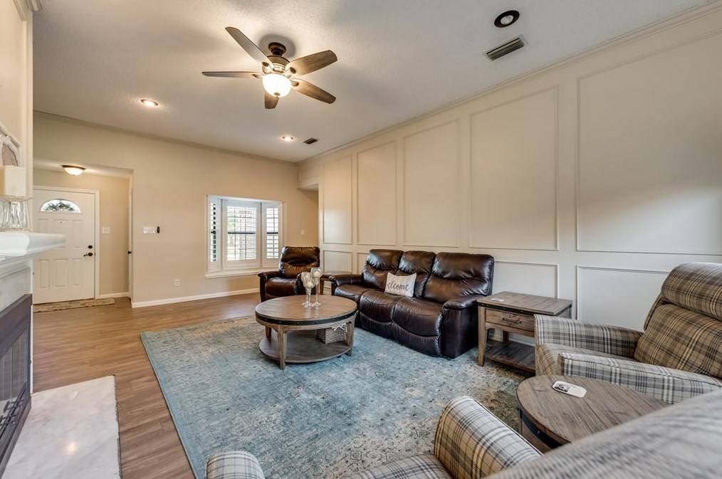 2902 Palisades Dr, Carrollton TX 75007-5083 exterior