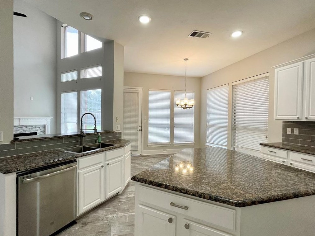 9617 Fairway Vis Dr, Rowlett TX 75089-8433 exterior