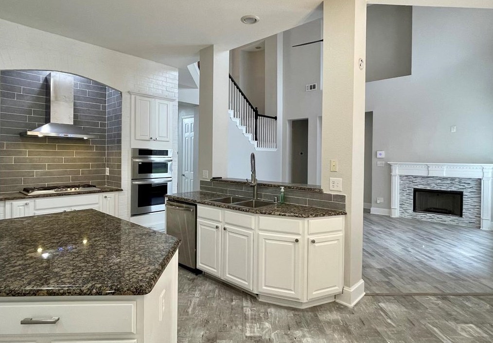 9617 Fairway Vis Dr, Rowlett TX 75089-8433 exterior