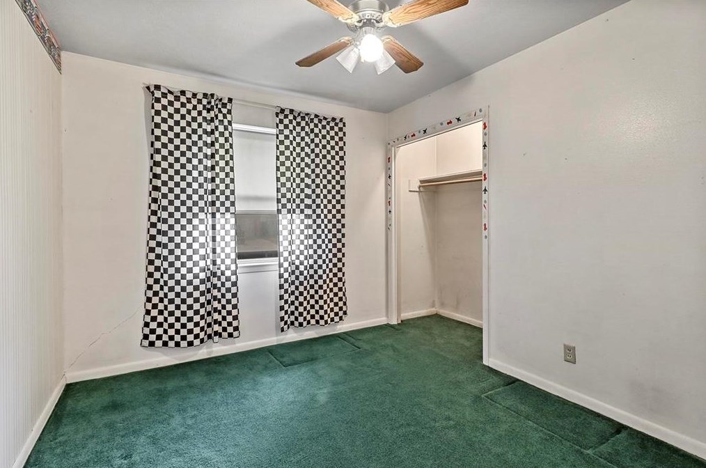 2409 Moreland Dr, Mesquite TX 75150-5325 exterior