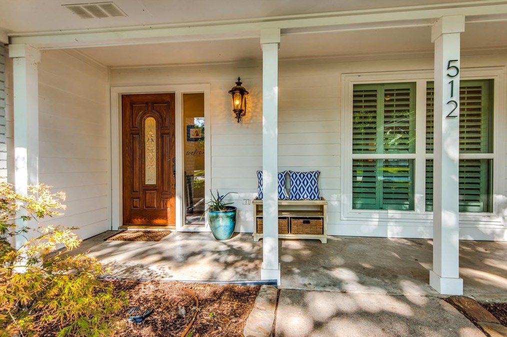 512 Greenridge Dr, Coppell TX  75019-5718 exterior