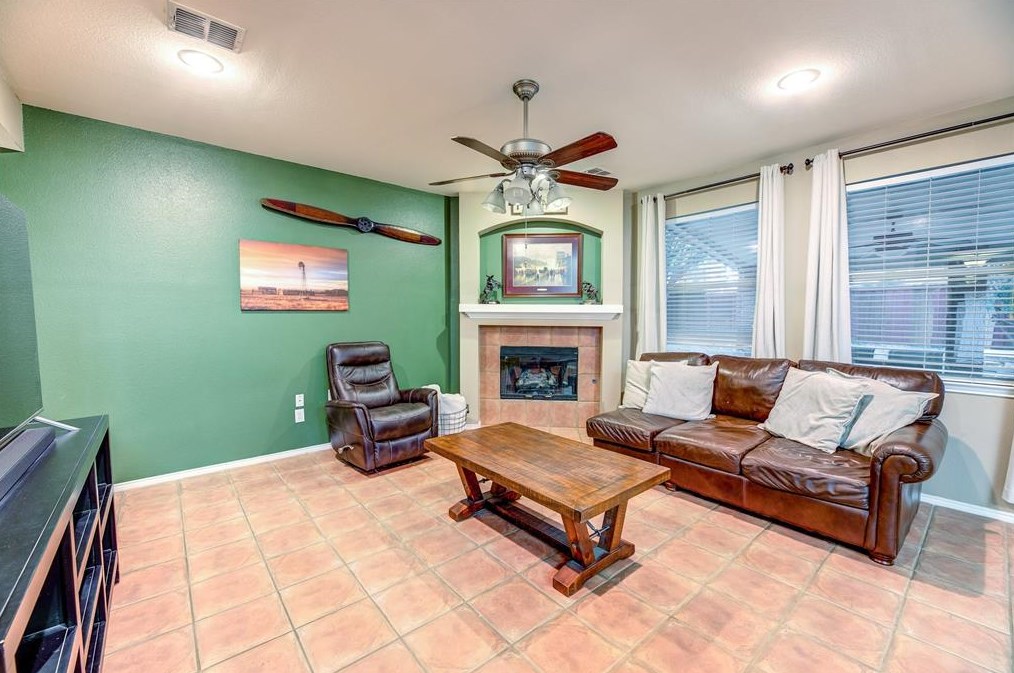 2304 Sheldon Dr, Mckinney TX 75070-2442 exterior