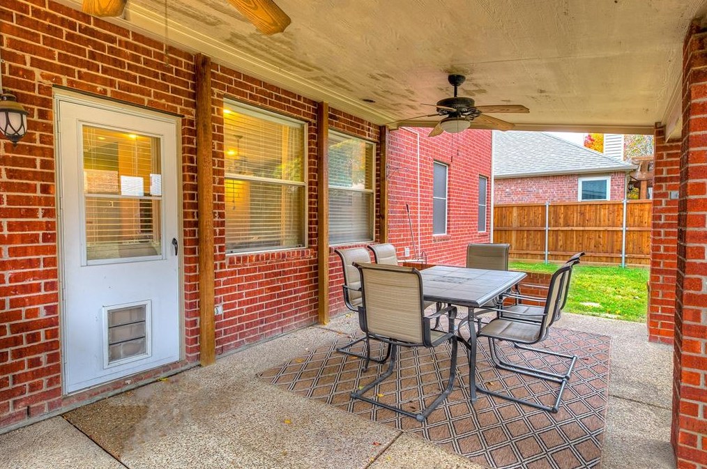 2304 Sheldon Dr, Mckinney TX 75070-2442 exterior