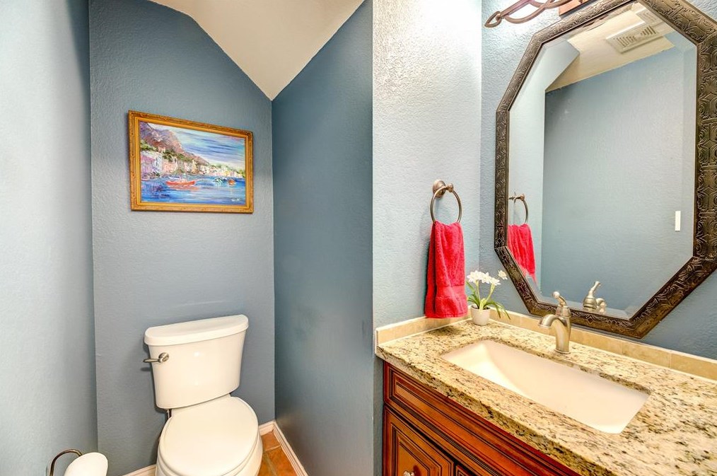 2304 Sheldon Dr, Mckinney TX 75070-2442 exterior