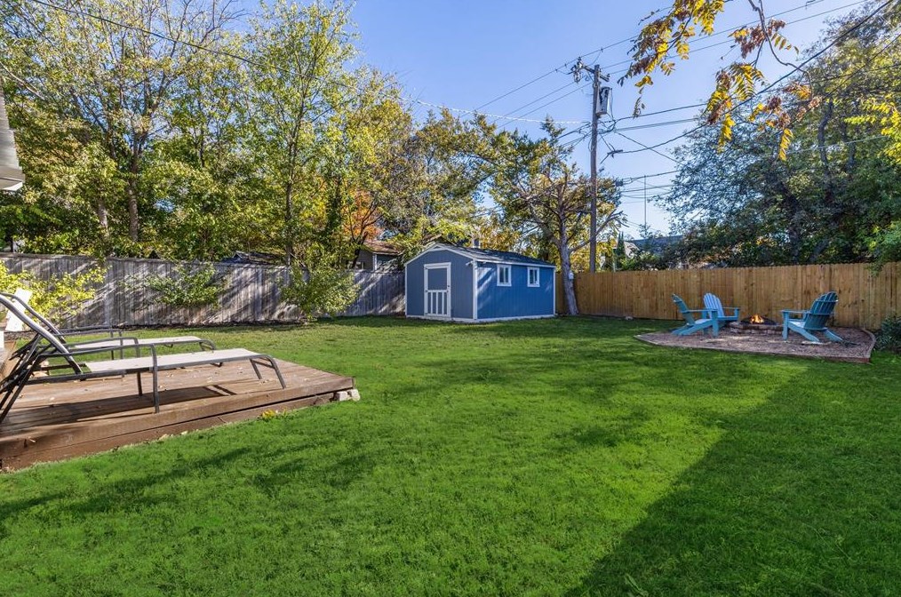 5906 Victor St, Dallas TX 75214-4550 exterior