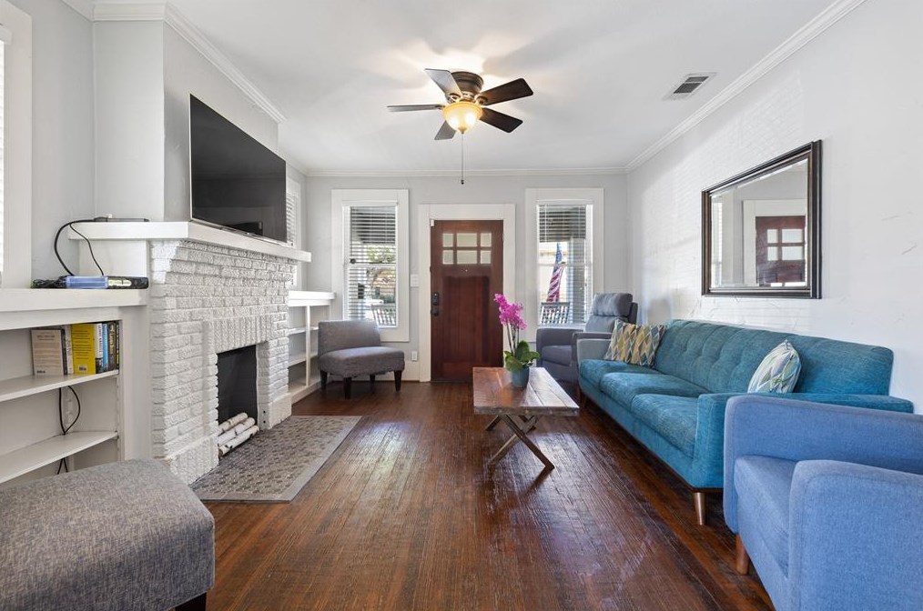 5906 Victor St, Dallas TX 75214-4550 exterior