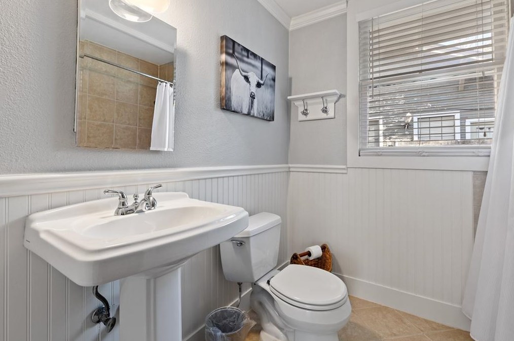 5906 Victor St, Dallas TX 75214-4550 exterior