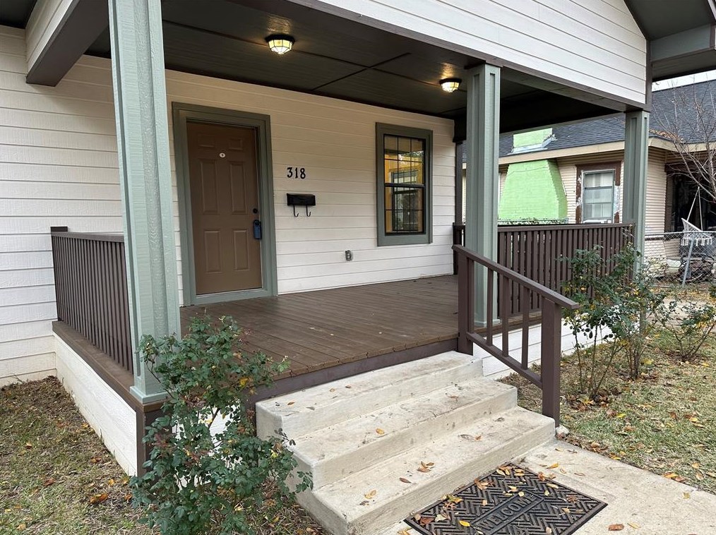 318 Marlborough Ave, Dallas TX  75208-5546 exterior