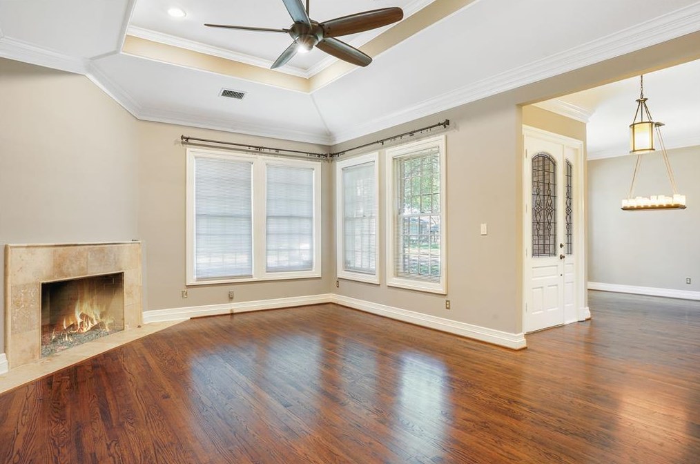 9324 Moss Farm Ln, Dallas TX  75243-7433 exterior