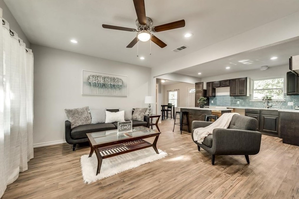1002 Appleblossom Ln, Mesquite TX  75149-6104 exterior
