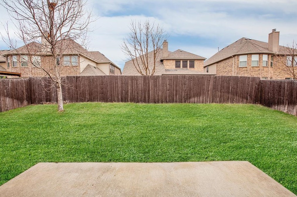 10900 Irene Dr, Mckinney TX  75072-5890 exterior