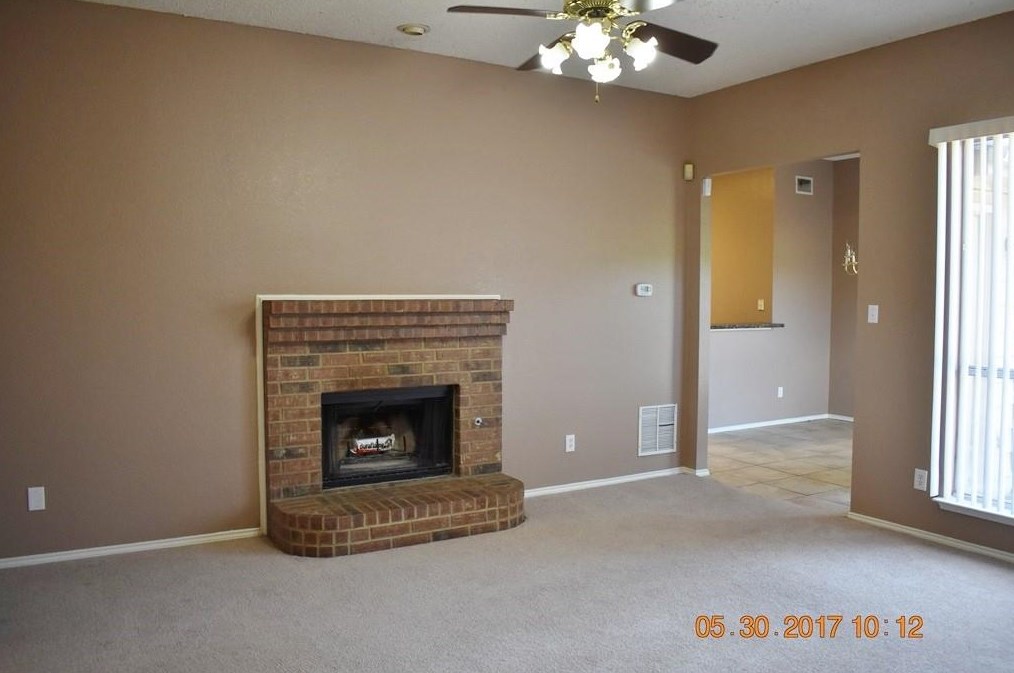 801 Parker Dr, Mesquite TX  75181-1096 exterior