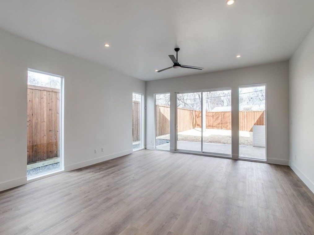 520 Wayne St, Dallas TX  75223-1641 exterior