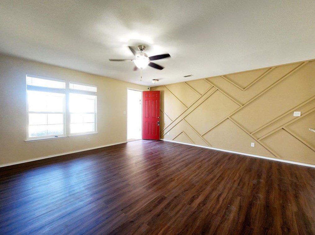 9152 Cranston Ct, Aubrey, TX 76227