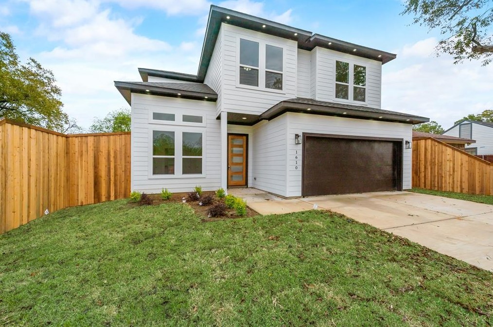 1610 Michigan Ave, Dallas TX  75216-1418 exterior