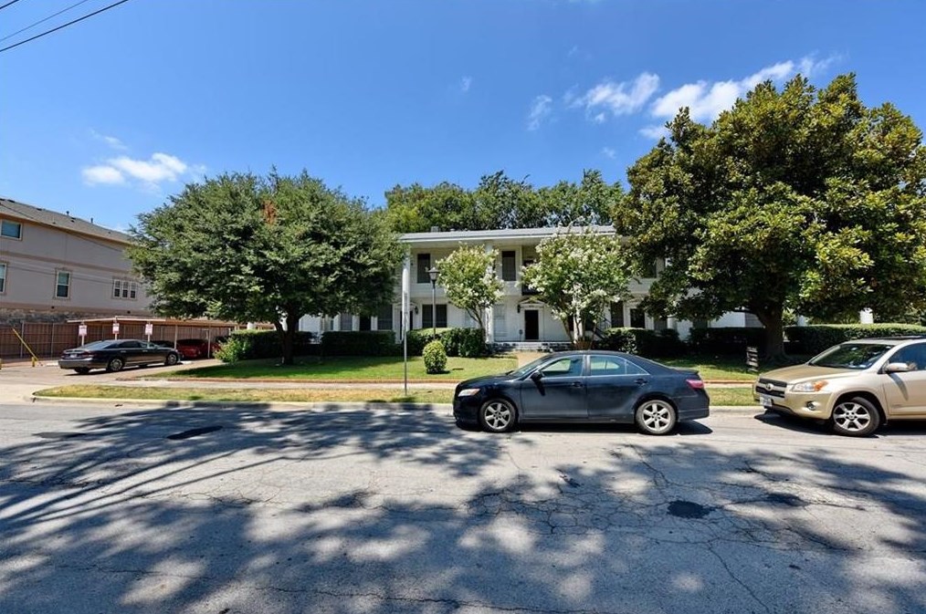 3317 Reagan St, Dallas TX  75219-4228 exterior