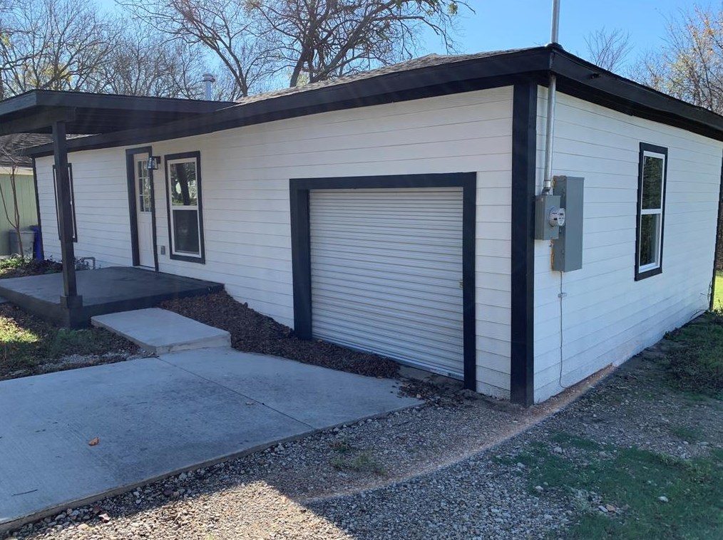 105 Weaver St, Forney TX  75126-8504 exterior
