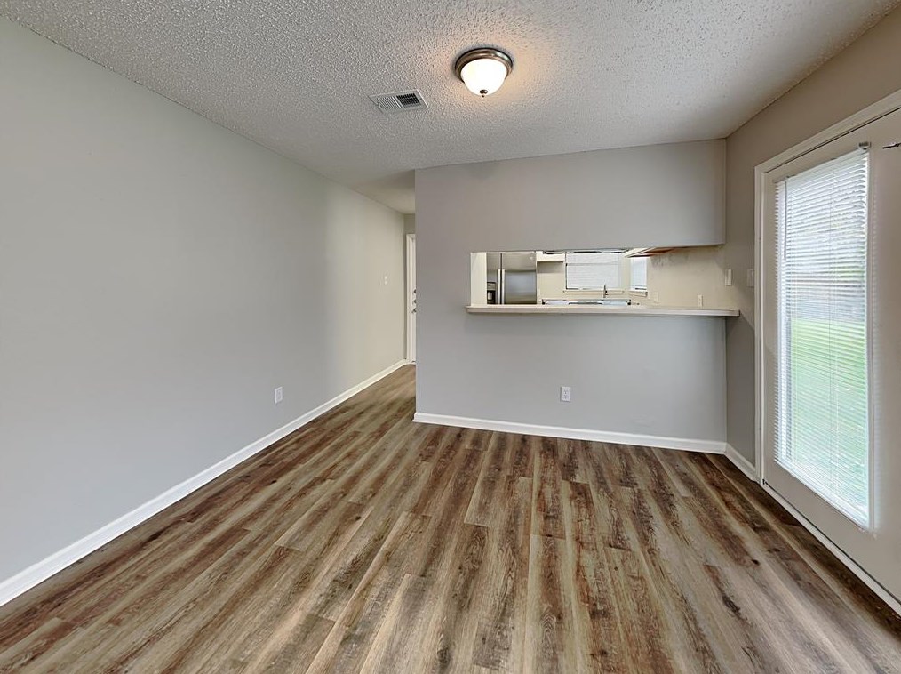 2703 Oak Bend Ln, Dallas TX  75227-7679 exterior