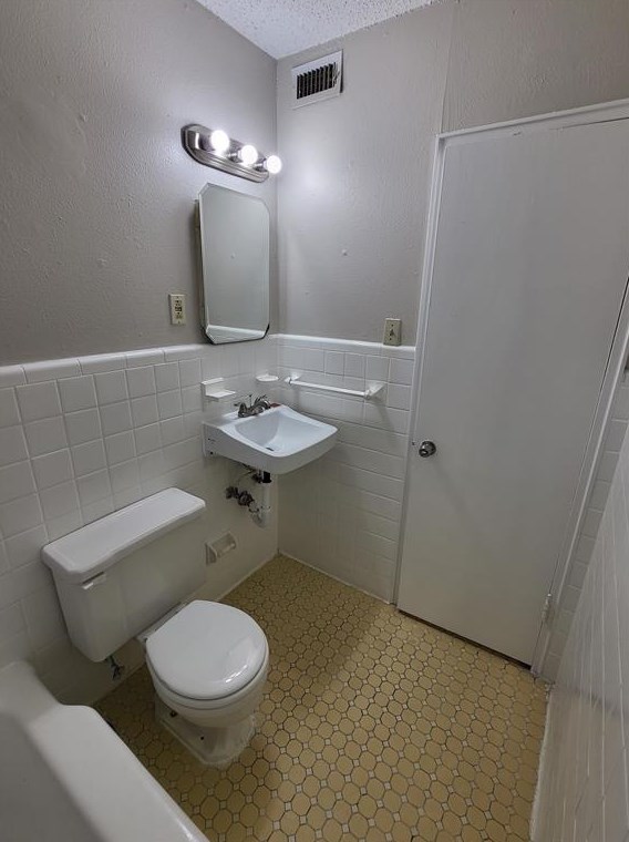 4738 El Campo Ave, Fort Worth TX  76107-4903 exterior