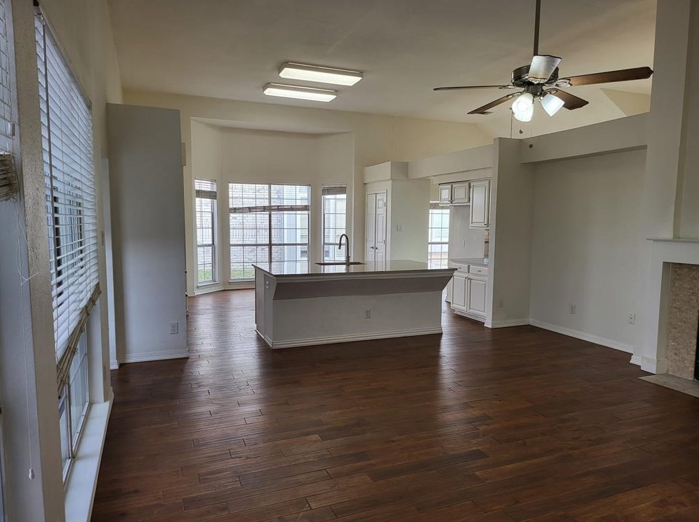 8001 Eagle Dr, Rowlett TX  75088-7618 exterior