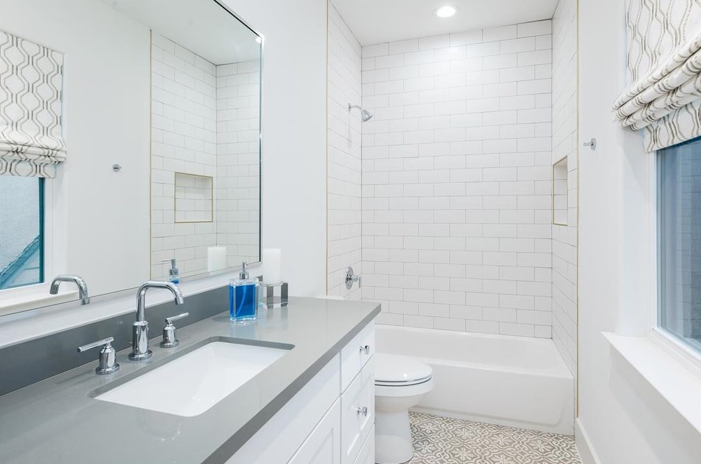 5912 Revere Pl, Dallas TX  75214-3098 exterior