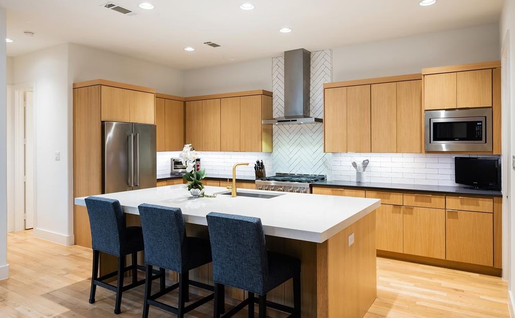 5912 Revere Pl, Dallas TX  75214-3098 exterior