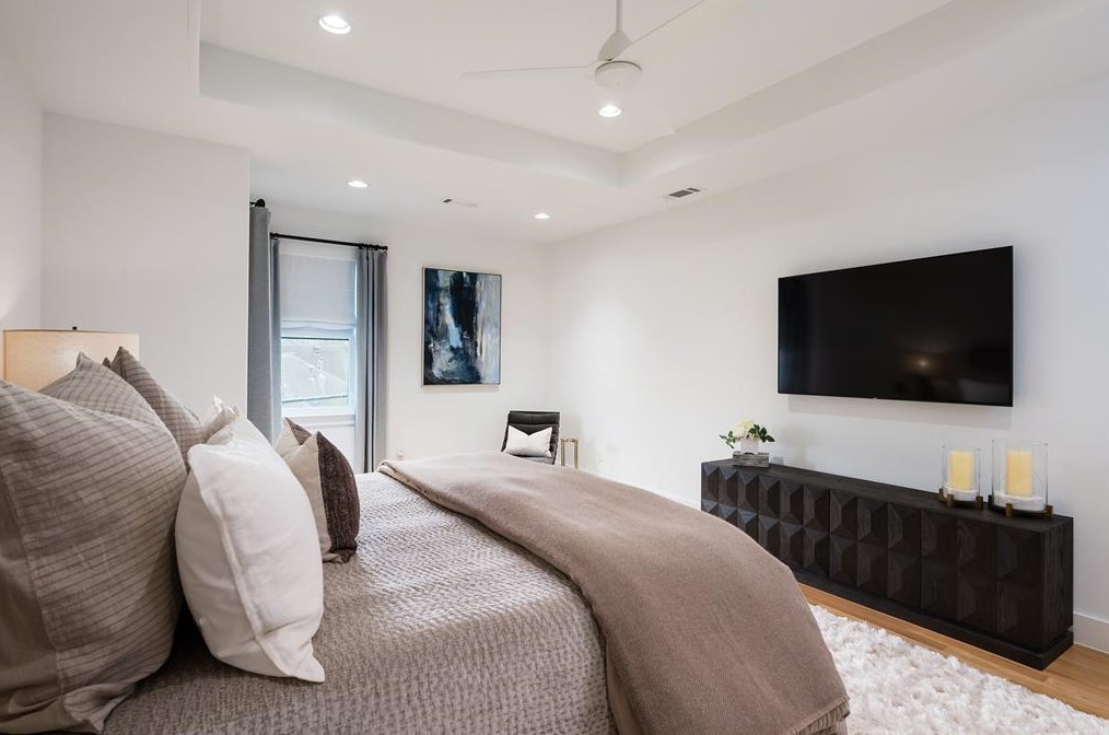 5912 Revere Pl, Dallas TX  75214-3098 exterior