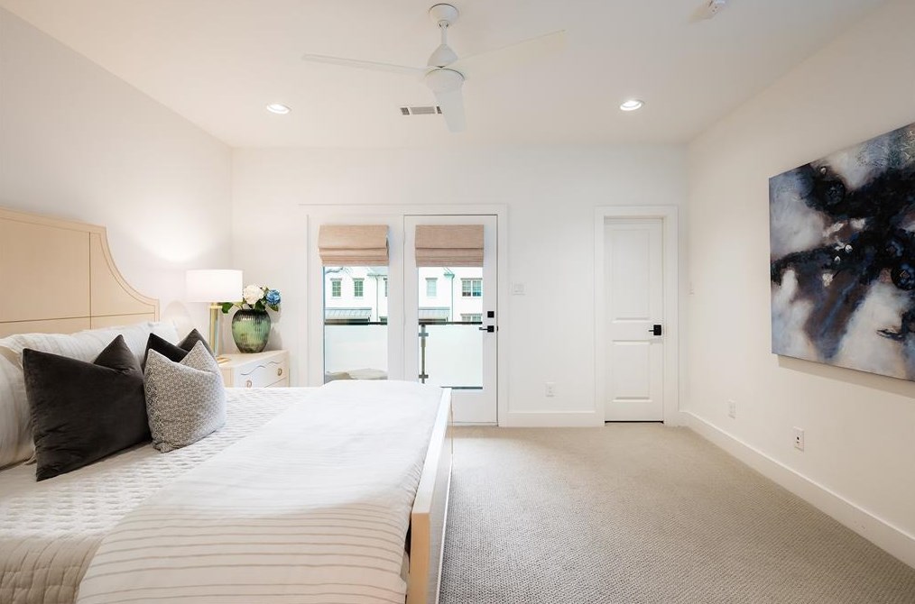 5912 Revere Pl, Dallas TX  75214-3098 exterior