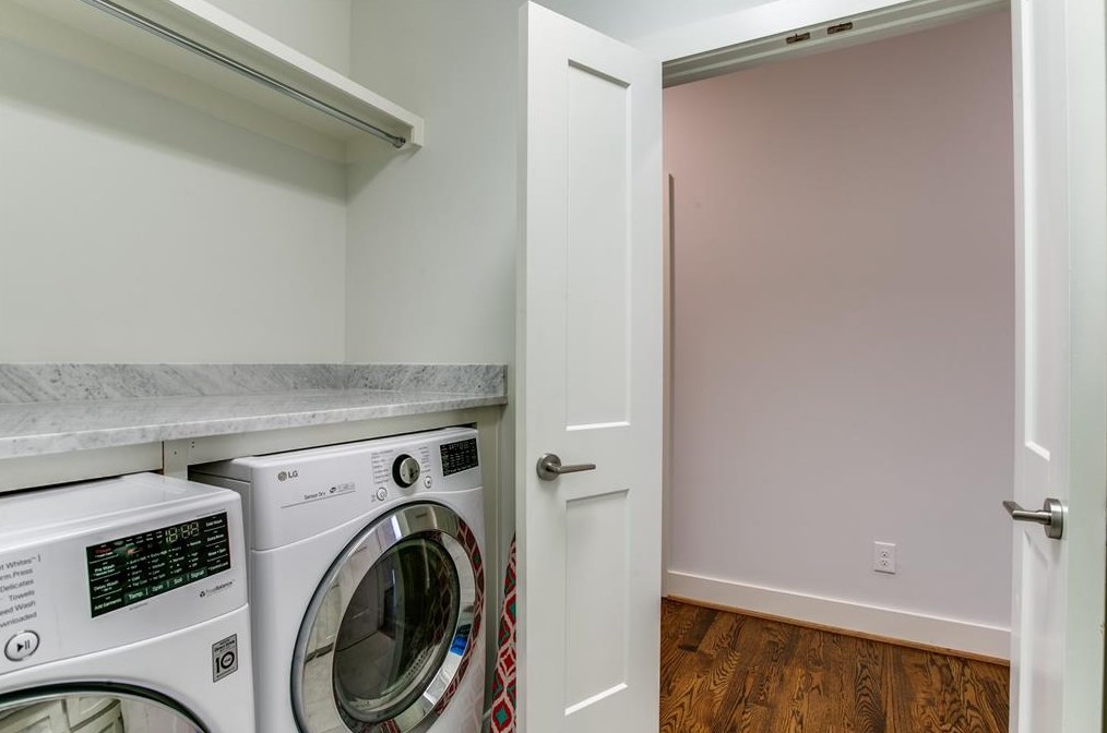 4009 Park Ln, Dallas TX  75231-5931 exterior