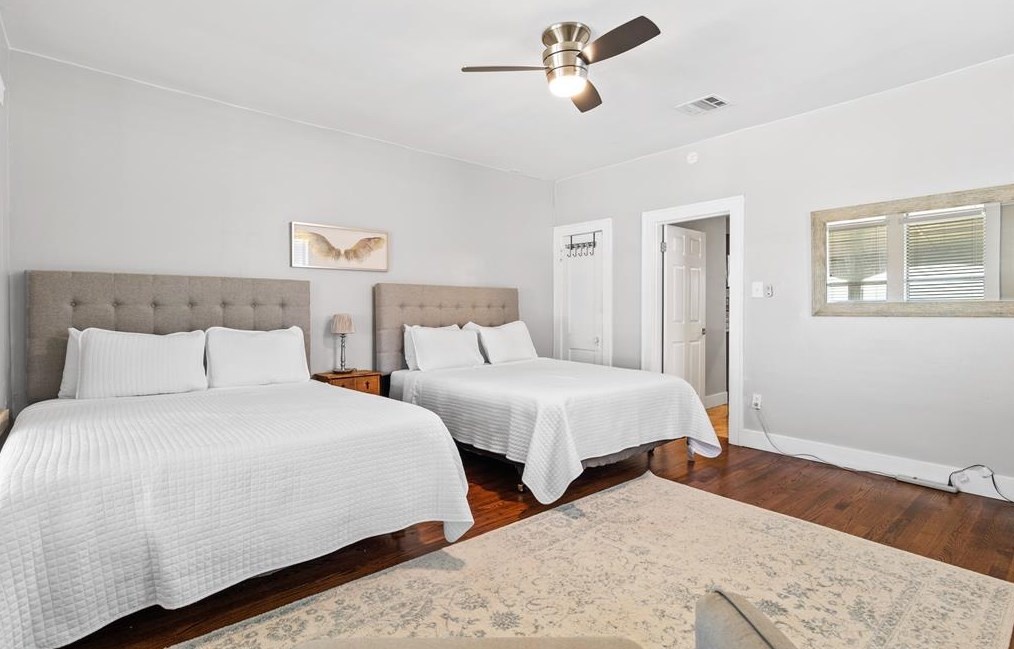 642 Tyler St, Dallas TX 75224-1325 exterior