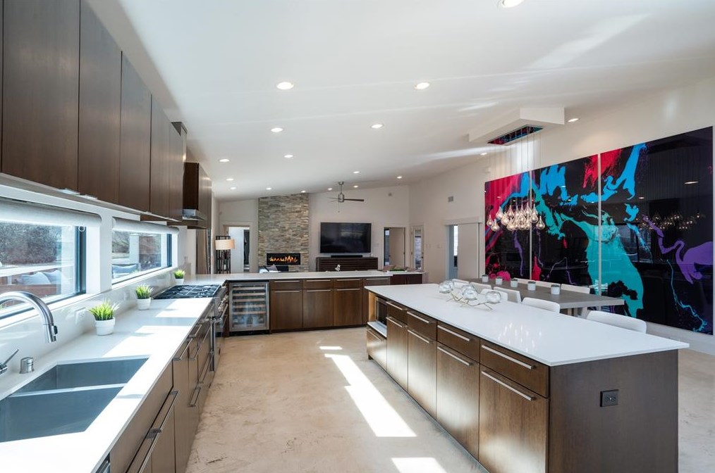 9831 Ontario Ln, Dallas TX 75220-1919 exterior