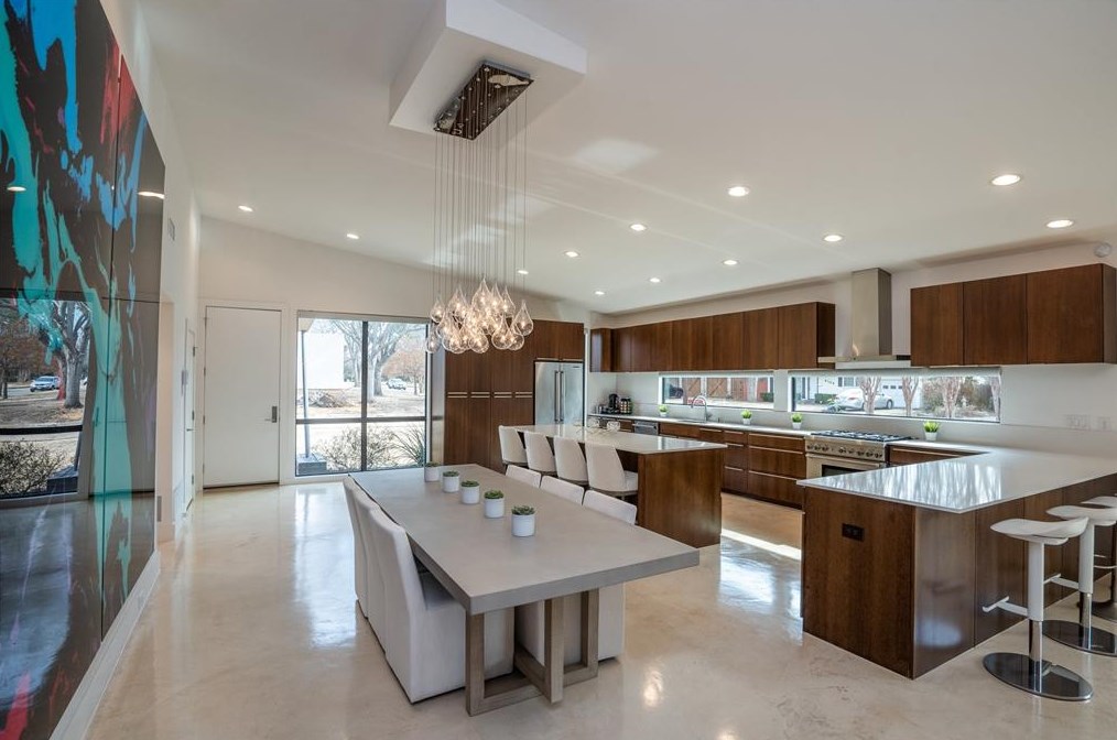 9831 Ontario Ln, Dallas TX 75220-1919 exterior