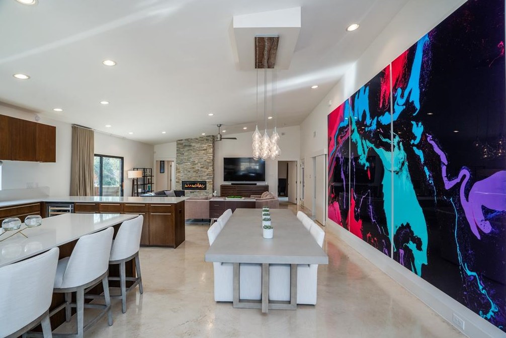 9831 Ontario Ln, Dallas TX 75220-1919 exterior