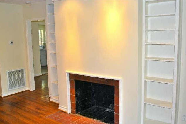 5126 Mockingbird Ln, Dallas TX  75209-5304 exterior