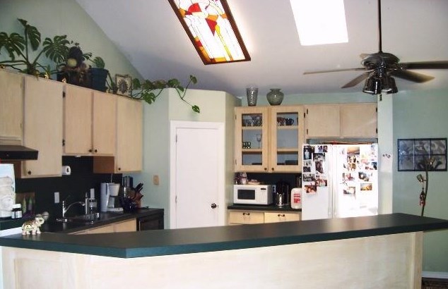 5955 Lewis St, Dallas TX  75206-7935 exterior