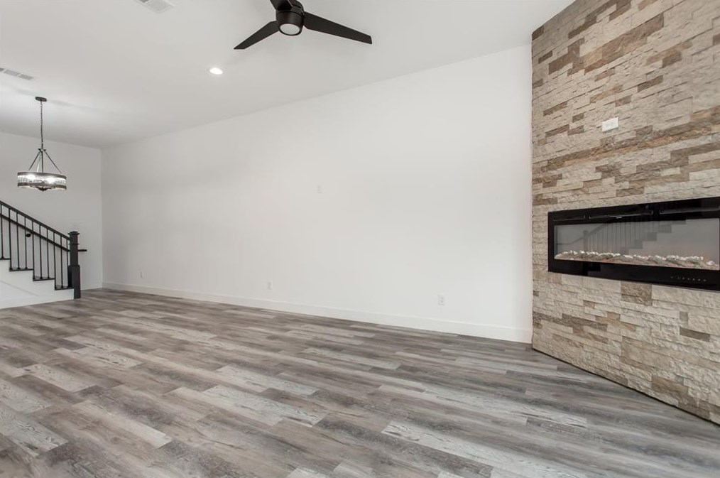 9495 Timberleaf Dr, Dallas TX  75243-6123 exterior