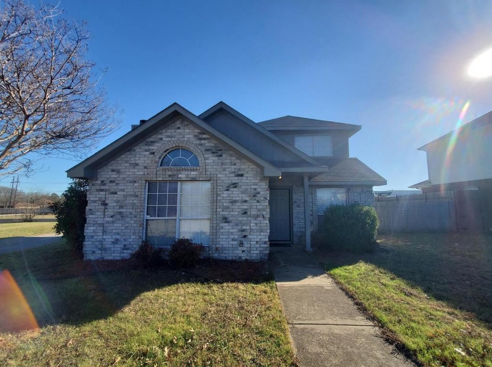 1612 Paintbrush St, Mesquite TX  75149-2680 exterior