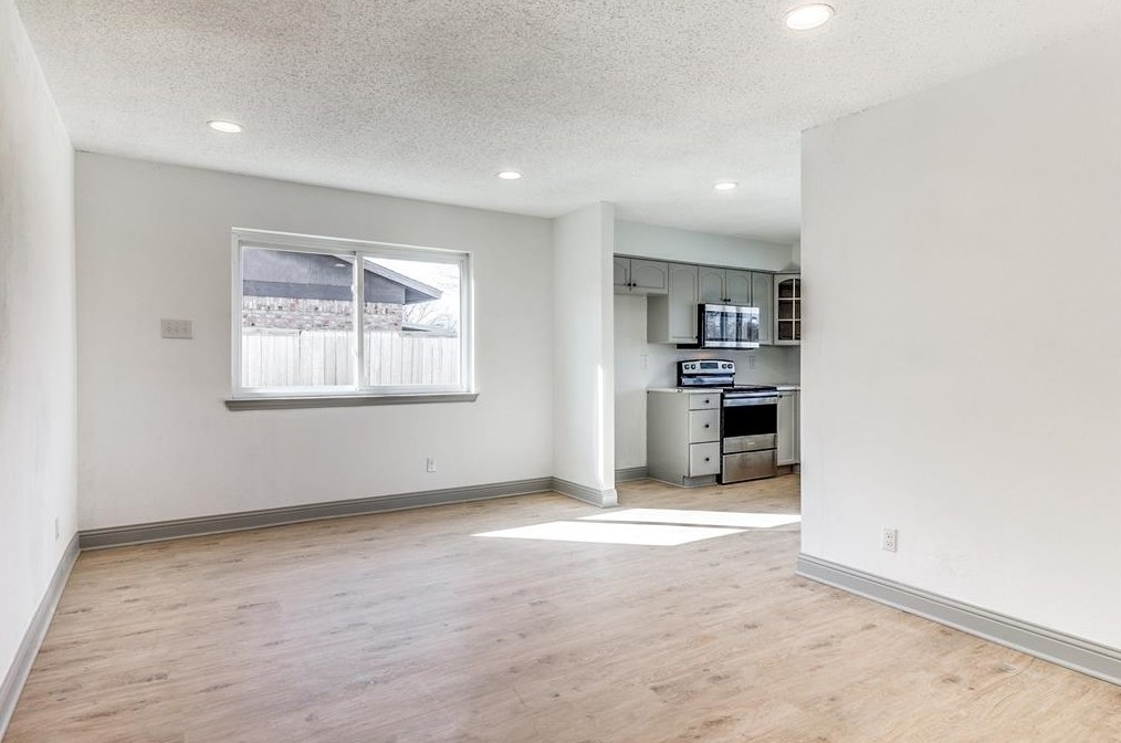 701 Via Del Rey, Mesquite TX 75150-3022 exterior