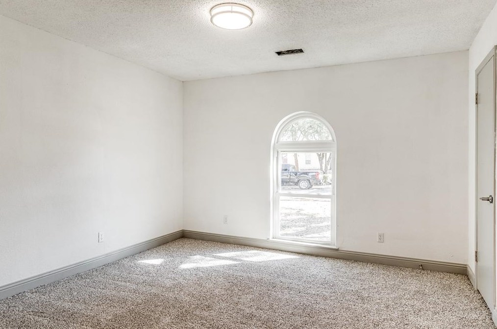 701 Via Del Rey, Mesquite TX 75150-3022 exterior