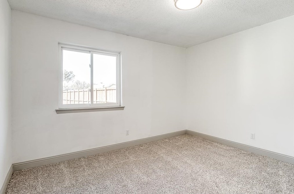 701 Via Del Rey, Mesquite TX 75150-3022 exterior