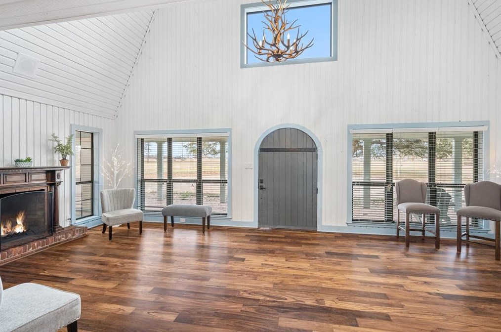 2824 Spring Hill Rd, Aubrey, TX 76227