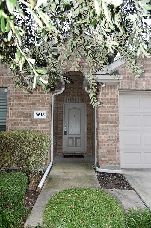 9613 Palm Valley Dr, Mckinney TX  75070-8901 exterior