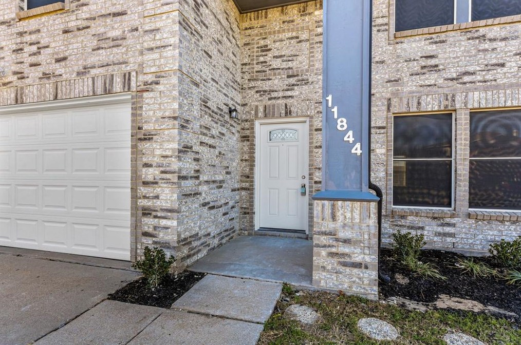 11844 Balliol Ln, Crowley TX  76036-4129 exterior