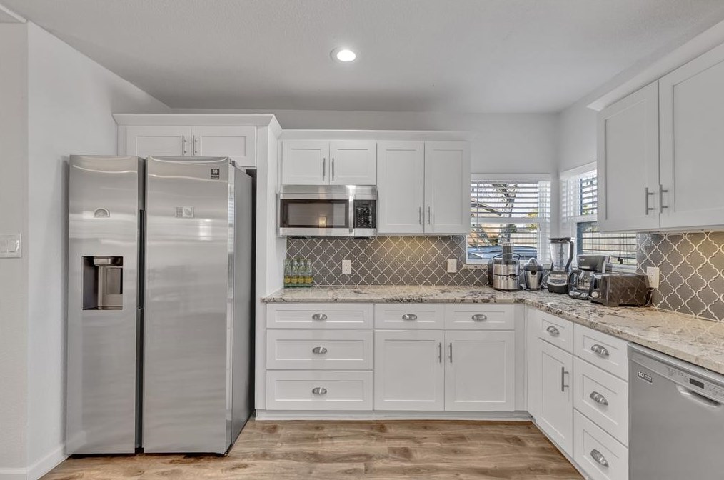 1008 White Ave, Mckinney TX 75069-1750 exterior