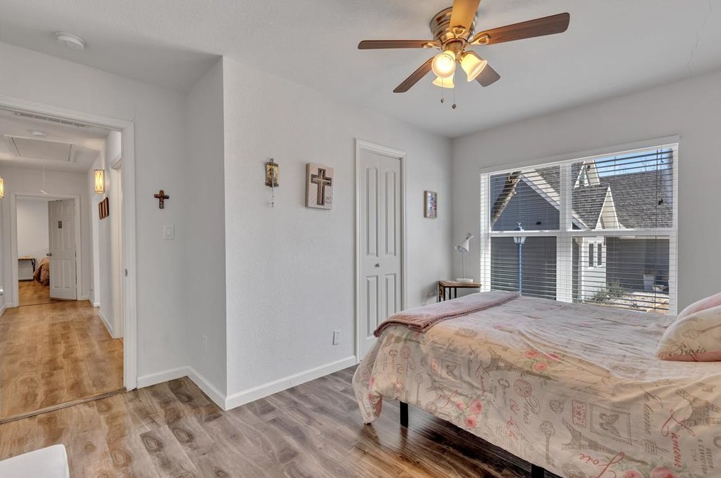 1008 White Ave, Mckinney TX 75069-1750 exterior