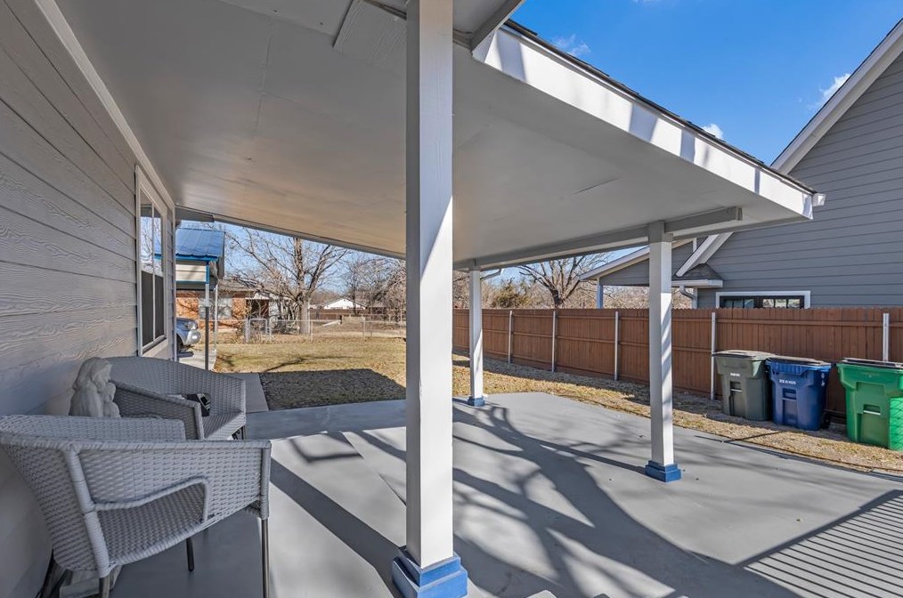 1008 White Ave, Mckinney TX 75069-1750 exterior