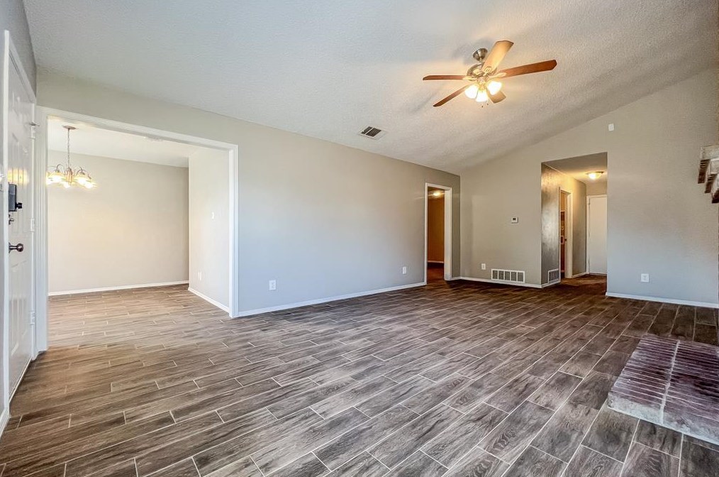 3913 Bond St, Rowlett TX  75088-4937 exterior