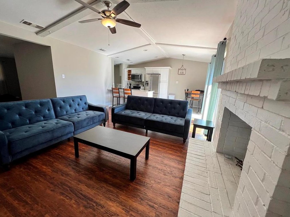 2756 Hollandale Ln, Dallas TX  75234-2035 exterior